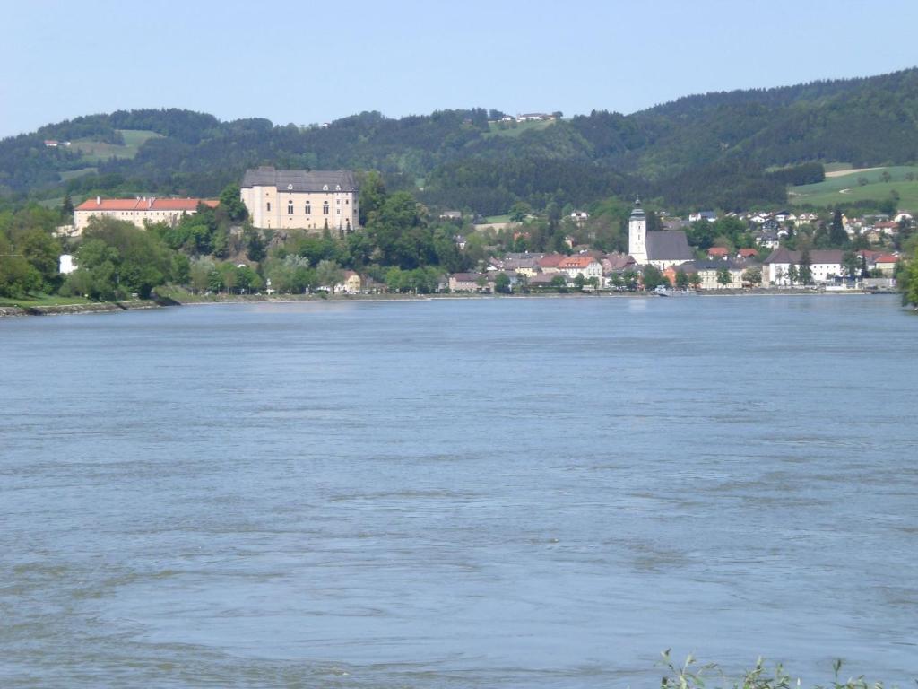 Haus Kloibhofer Hotel Grein Buitenkant foto